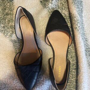 Old navy flats